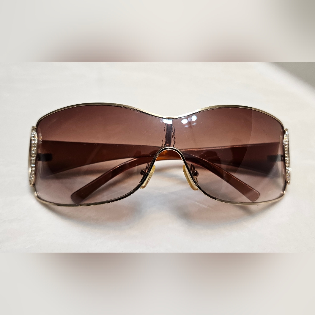 Unique And Original Gold And Brown Diamond Shades